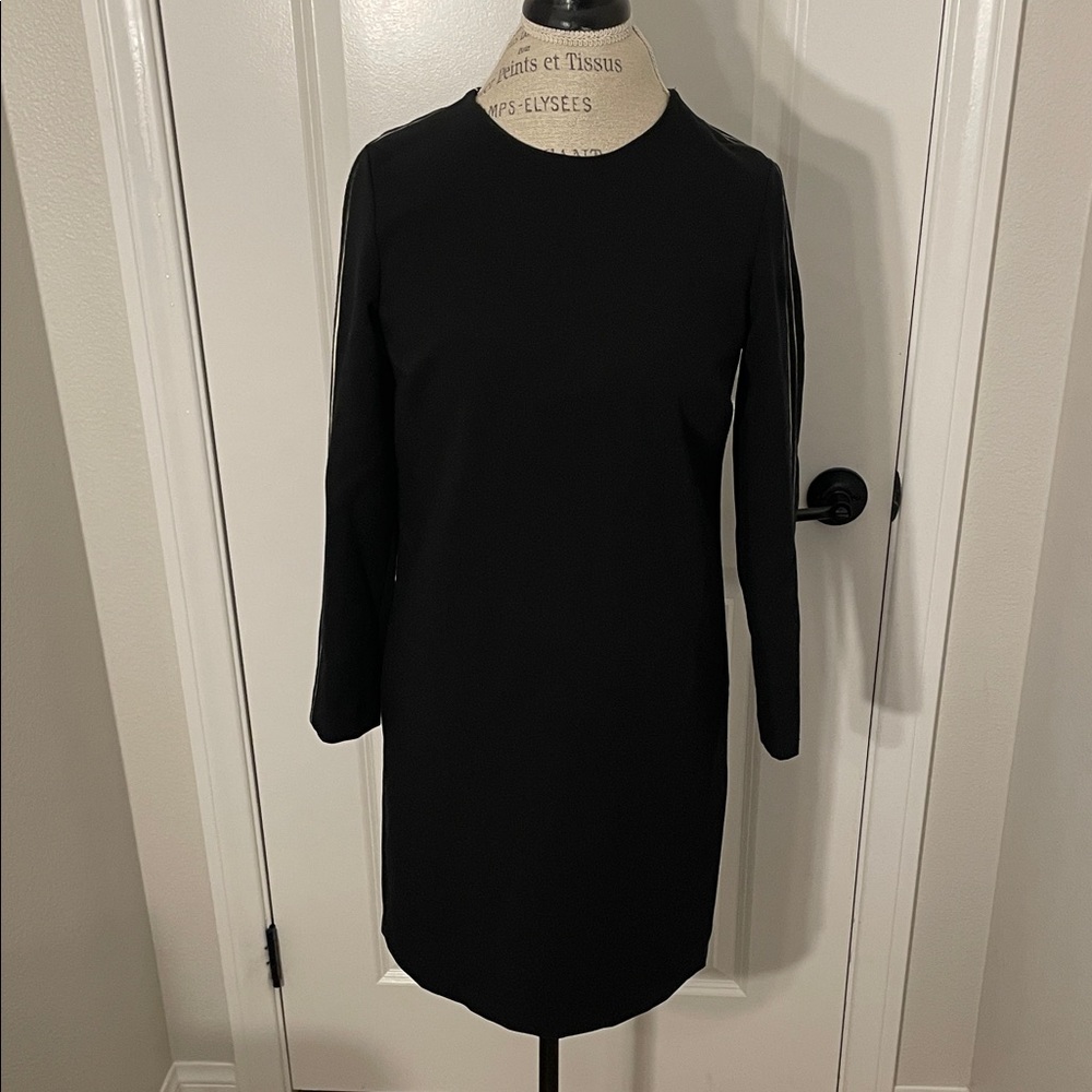 Banana Republic Classic Black Long Sleeve Dress